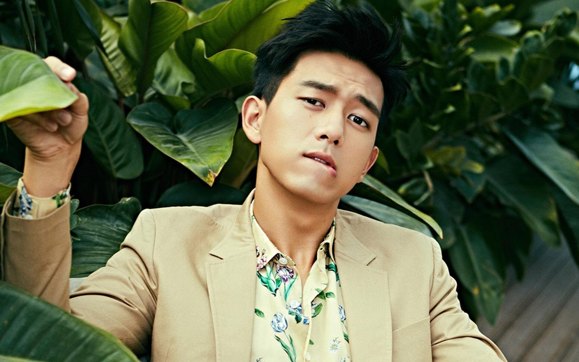 青年队战术变化频繁力求应对不同类型国际强队挑战，青年队队长是谁